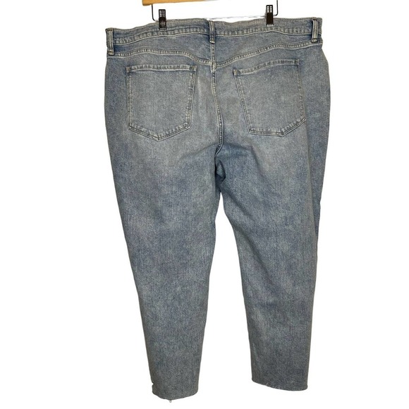 NWT Old Navy 18 Womens Mid Rise Boyfriend Straight Distressed Raw Hem Crop Jeans - Picture 2 of 7